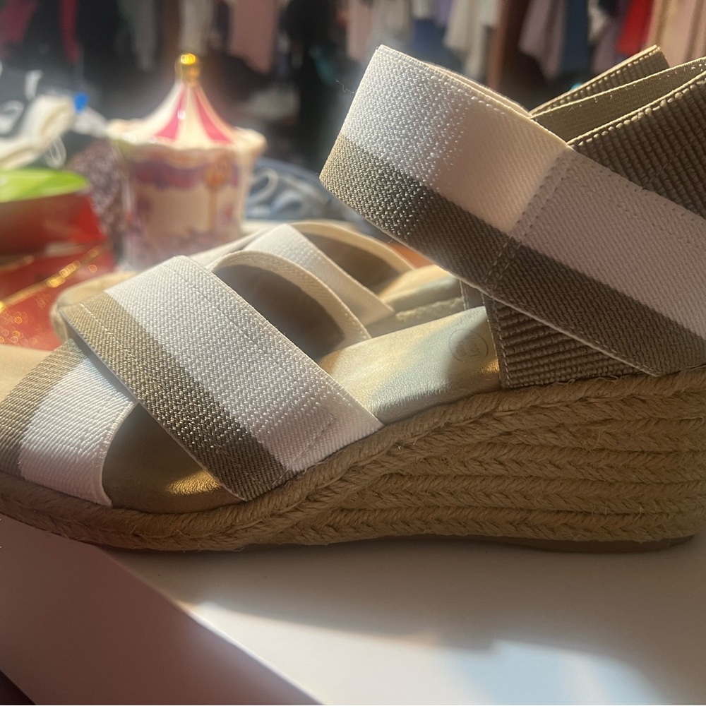 Like New Impo Stylish Women's Wedge (2 1/2 inch)Sandals - White and Tan size 9m
